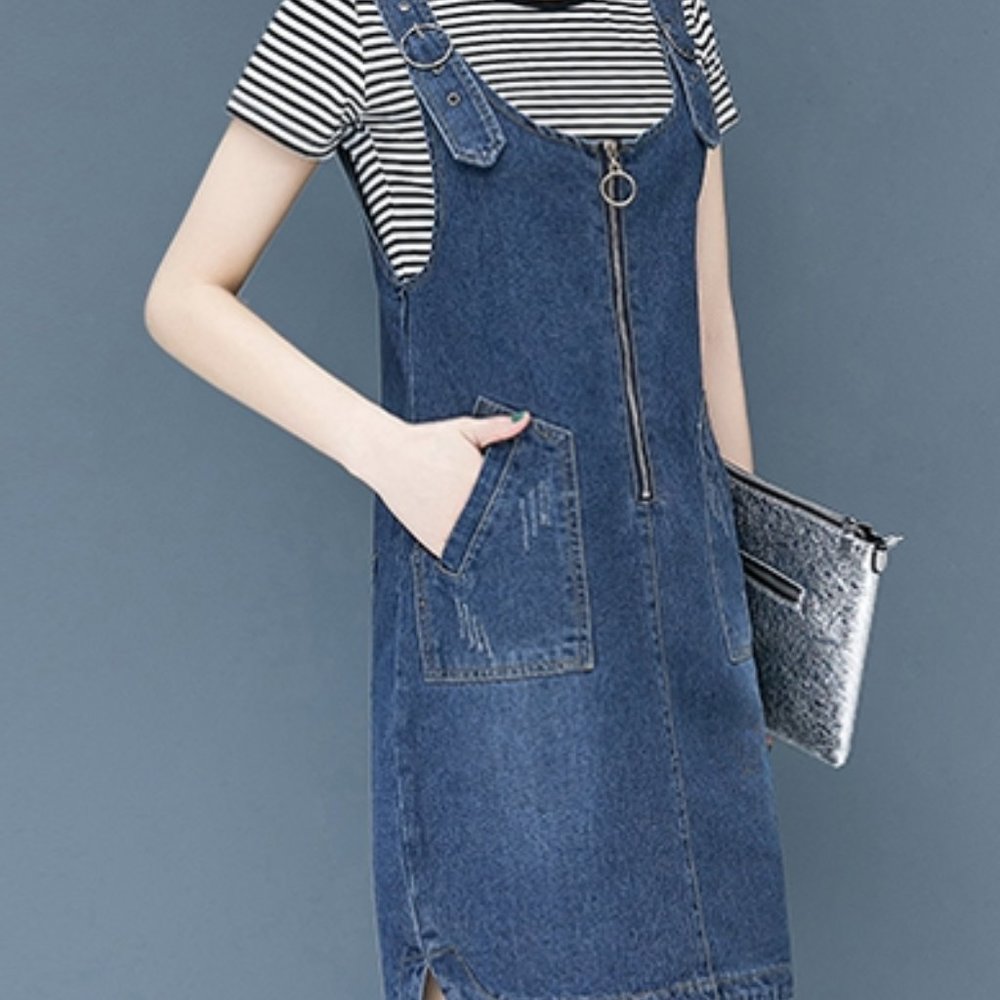 Trendy denim skirt